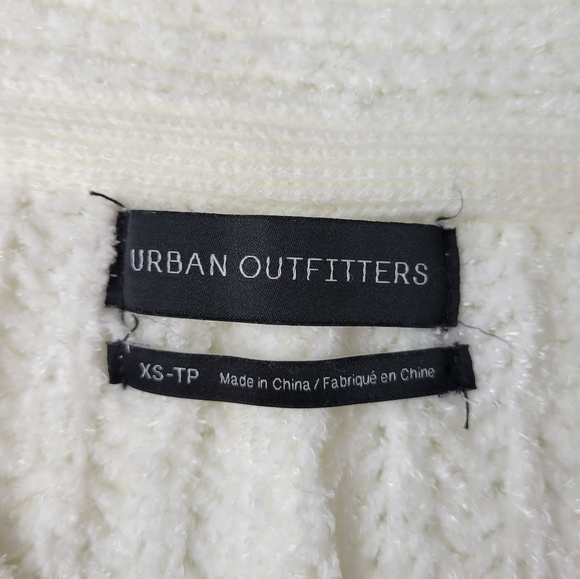 Urban Outfitters White Cropped Knit Cardigan - Picture 7 of 13